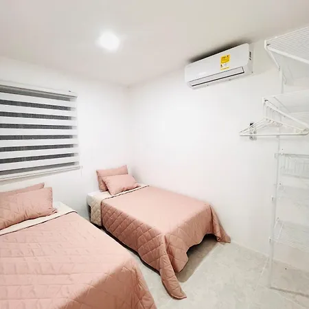 Cozy Beachside 3br Near The Walled Cartagena