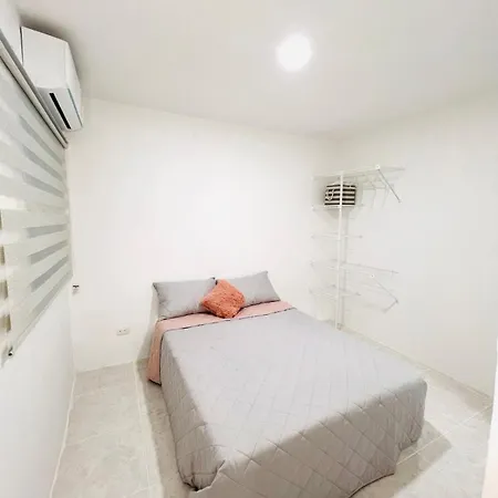 Cozy Beachside 3br Near The Walled Cartagena